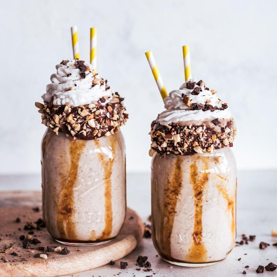 Treat Yo'self with this HEALTHY Milkshake Recipe! - TRANSFORM by Fitaz
